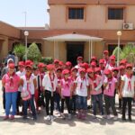 elementary students visit