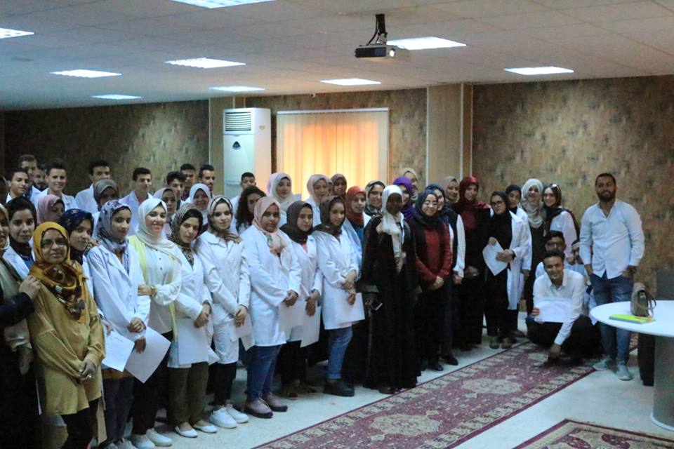 Pharmacy Faculty honors its students during the celebration of the White coat