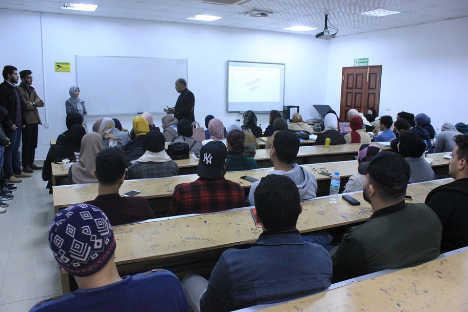 Faculty of  Medicine Fourth Year Students Receive Their Internal Medicine Lecture