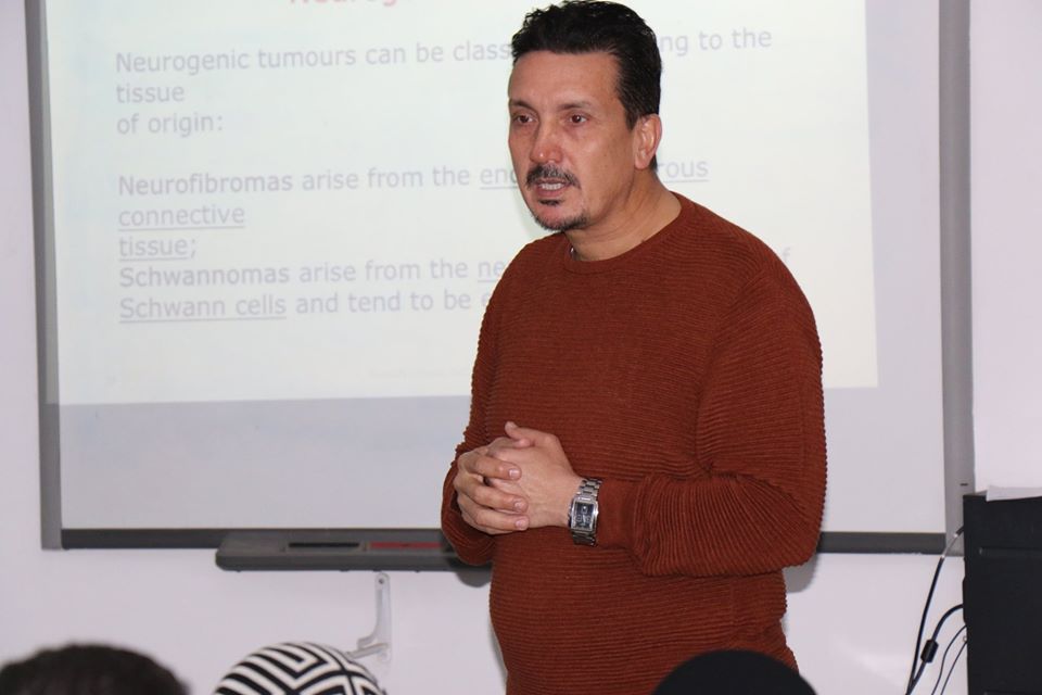 Faculty of Medicine Students Receive Their Surgery Lecture