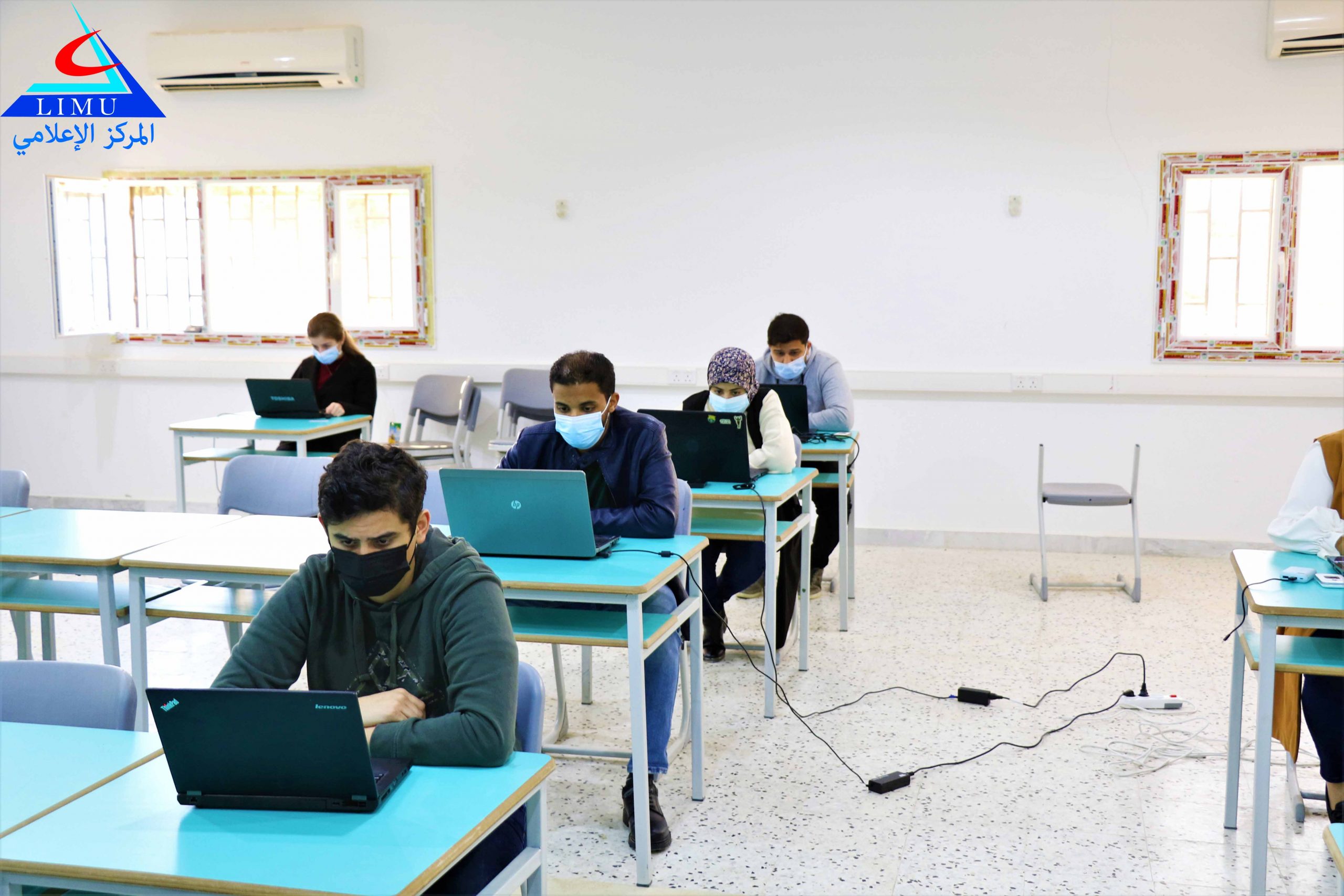 الامتحان النهائي في طب العظام لطلبة السنة الخامسة بكلية الطب