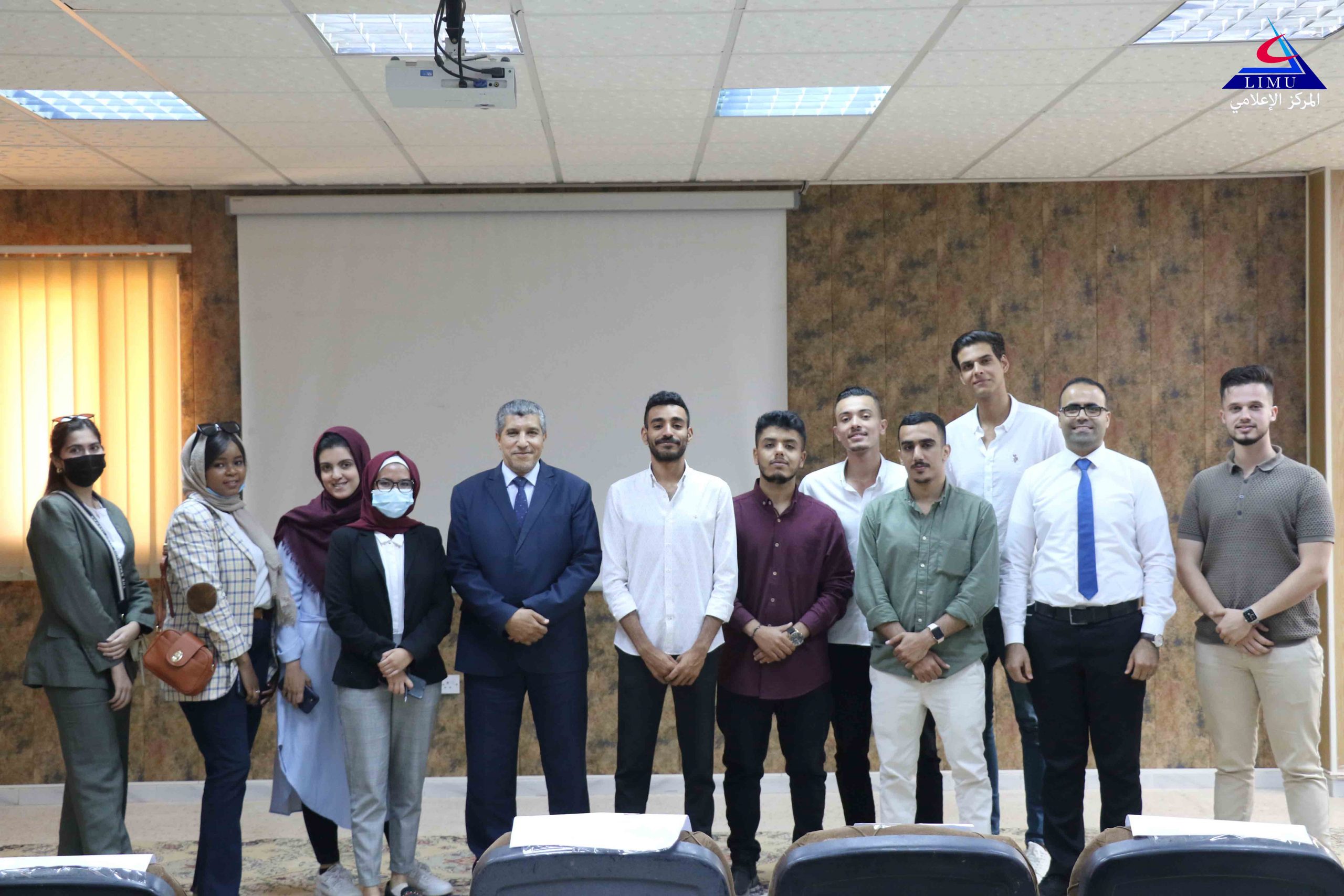 عروض مرئية تقديمية Presentations لطلبة كلية إدارة الأعمال (2)