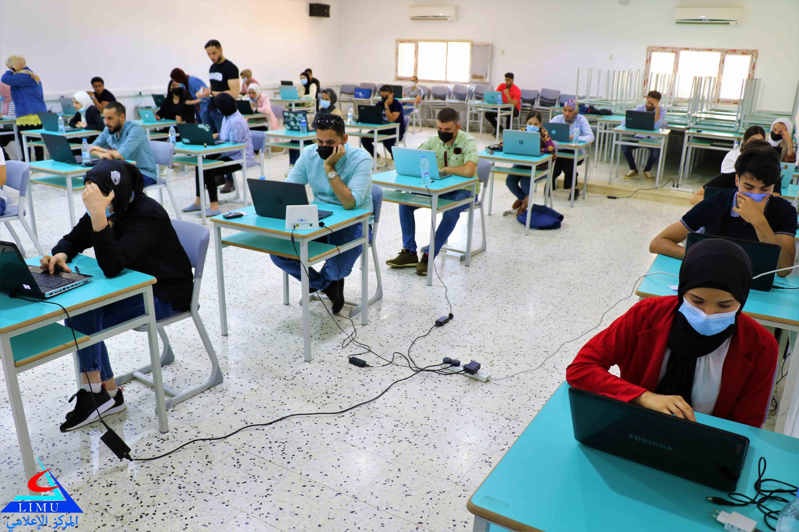 الامتحان الجزئي في الجراحة لطلبة السنة الرابعة بكلية الطب