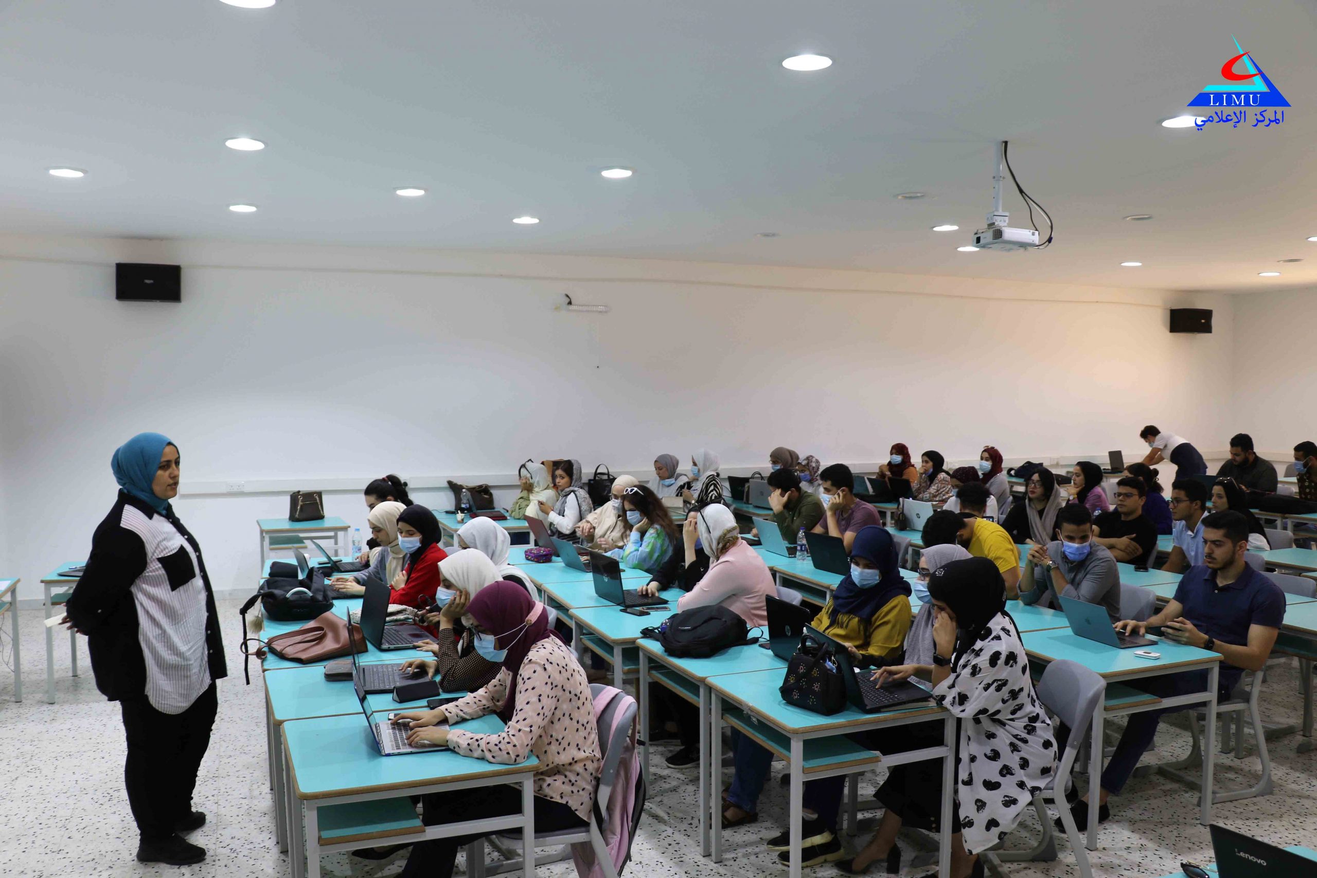 إدارة تقنية المعلومات تدشن نظام الامتحانات الإلكترونية الداخلية