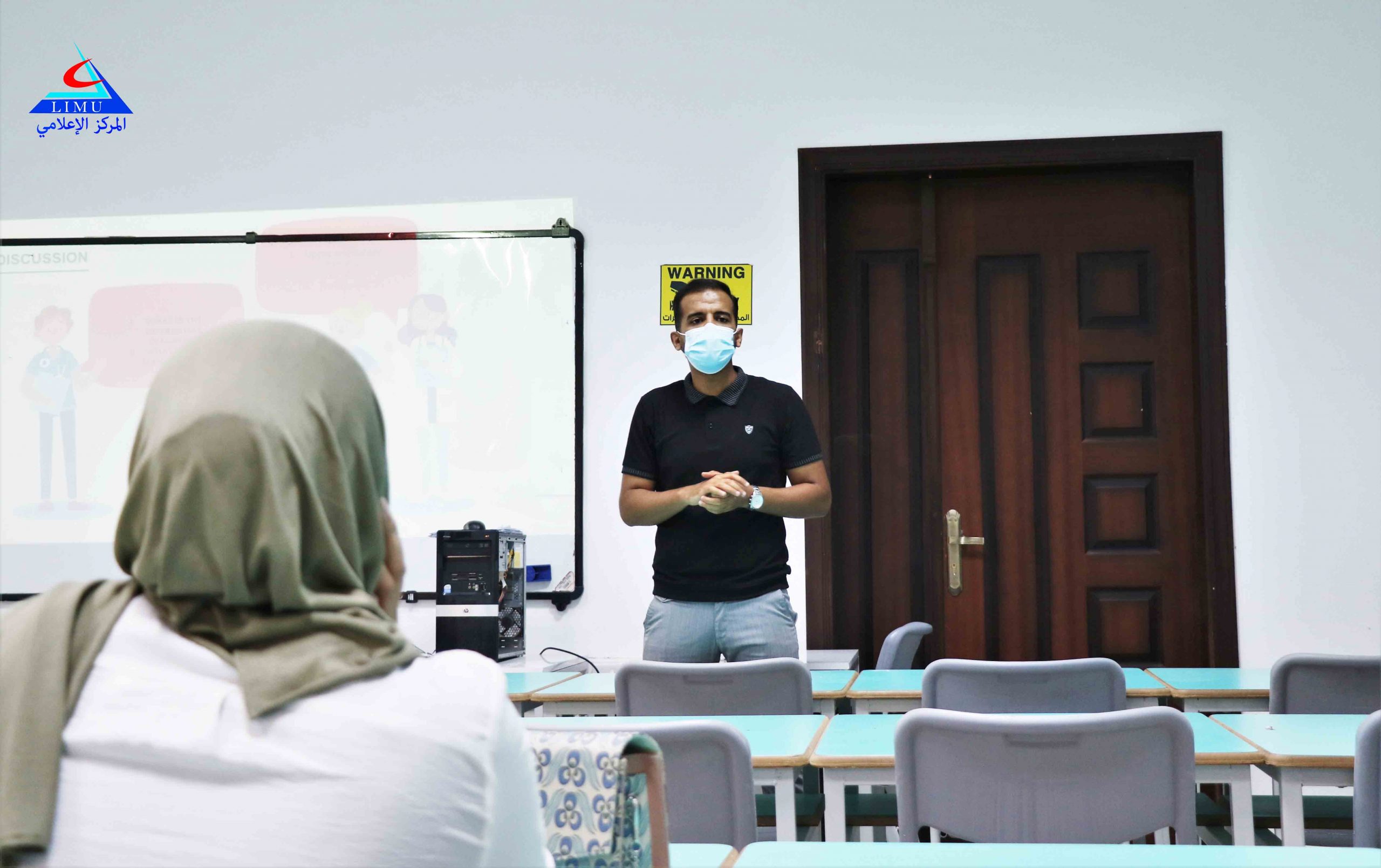 أطباء الامتياز بكلية الطب يواصلون نشاطهم العملي