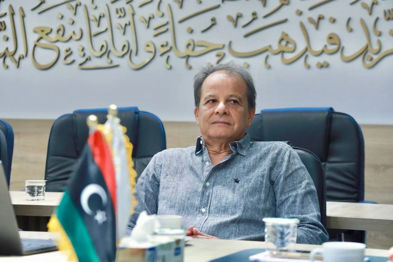 (المركز الليبي للتغيير)