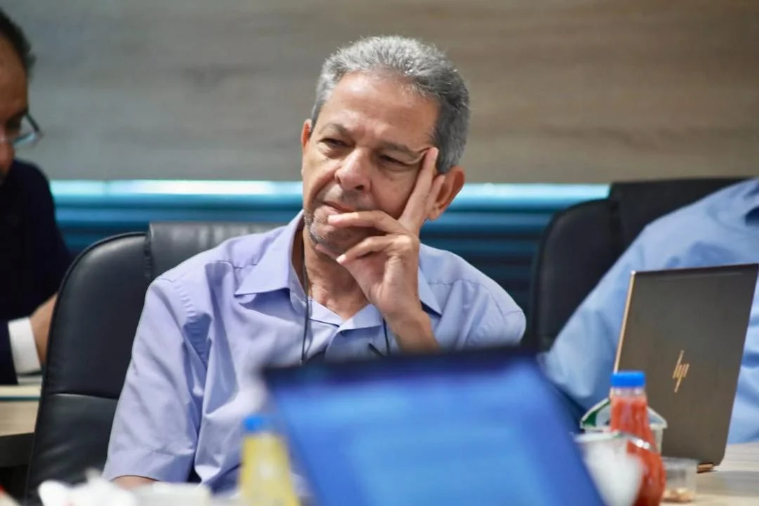 مجلس الجامعه