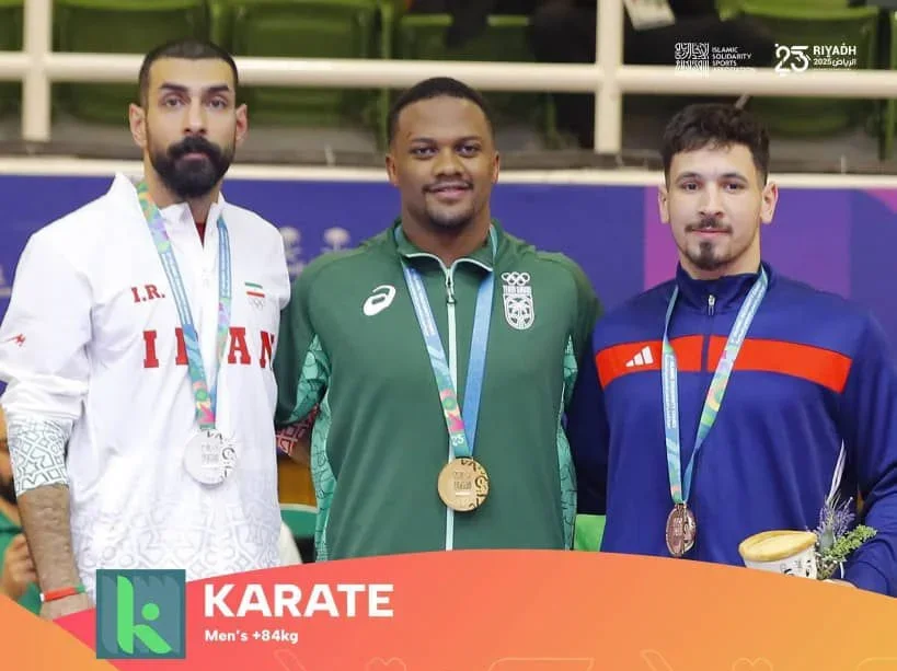 (السعداوي) طالب الدولية يحرز البرونزية في بطولة عالمية