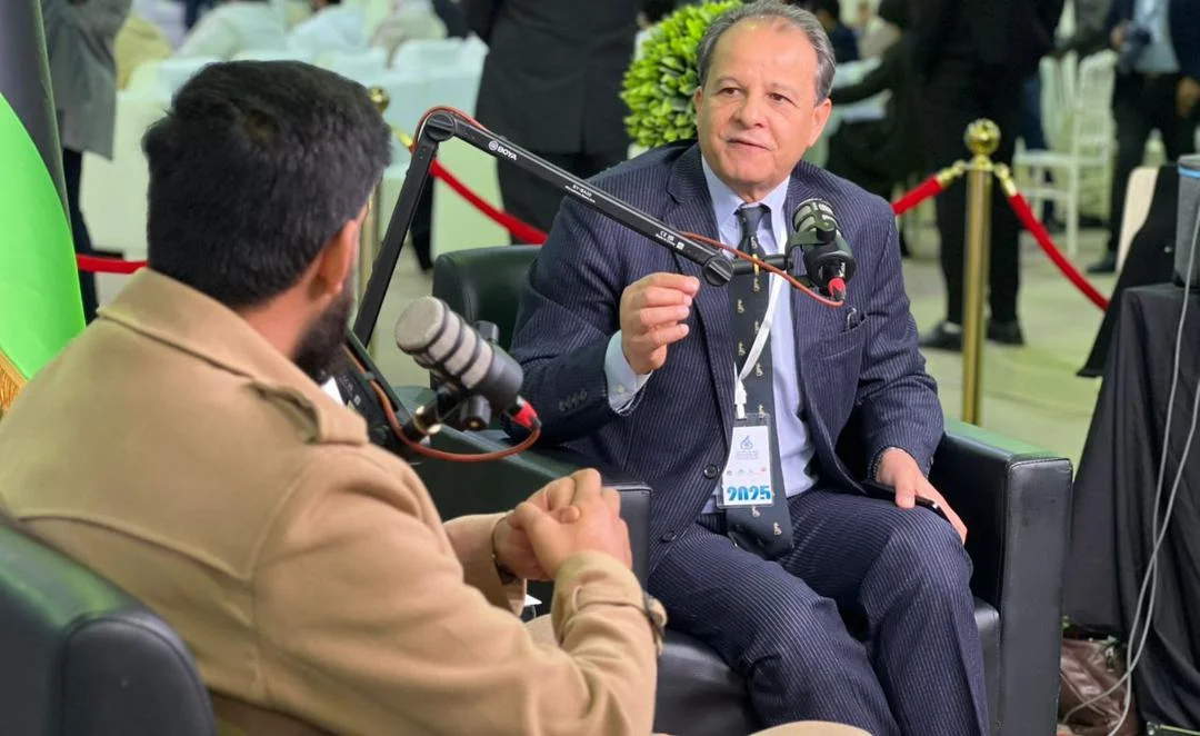 الدولية تشارك بإيجابية في معرض البحث العلمي بطرابلس