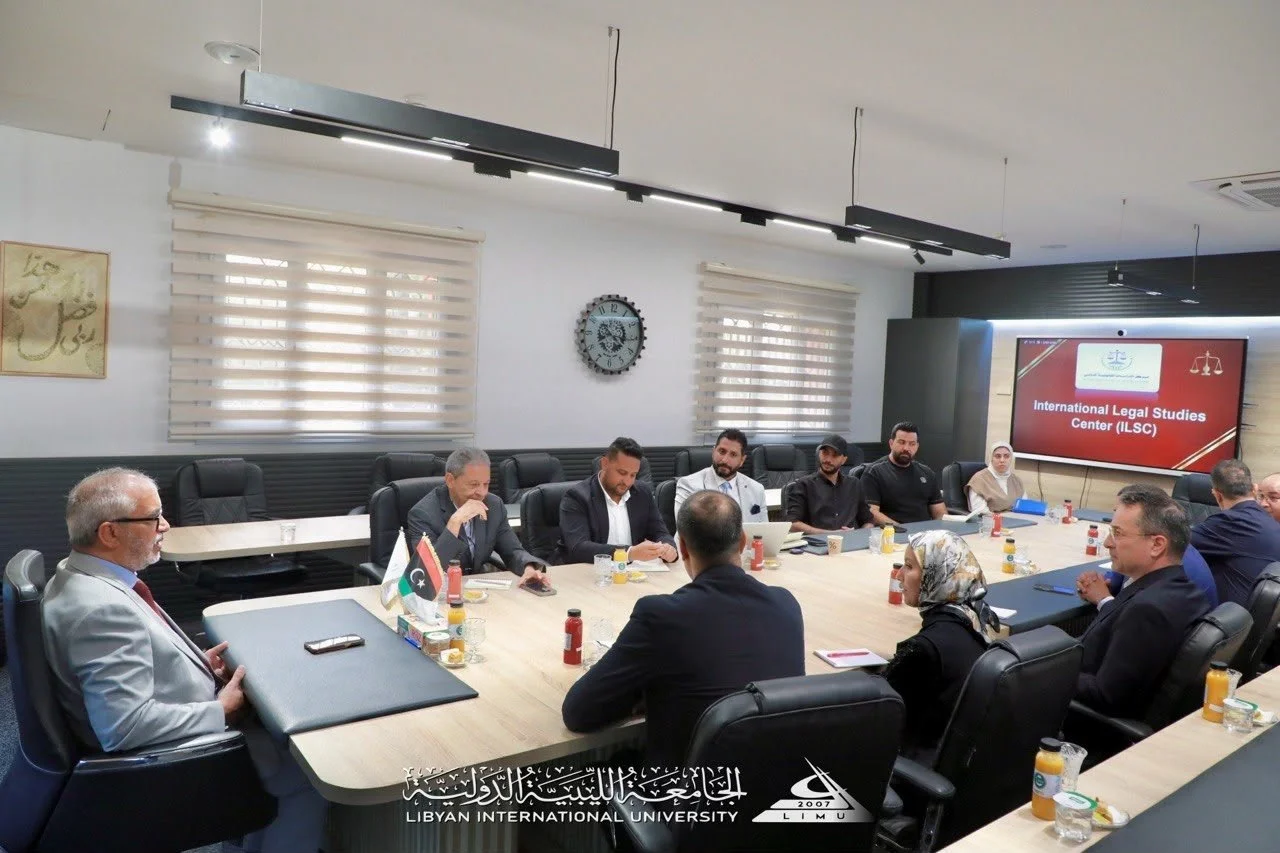 الجامعة الدولية تستقبل وفدًا من بعثة اللجنة الدولية للصليب الأحمر في ليبيا